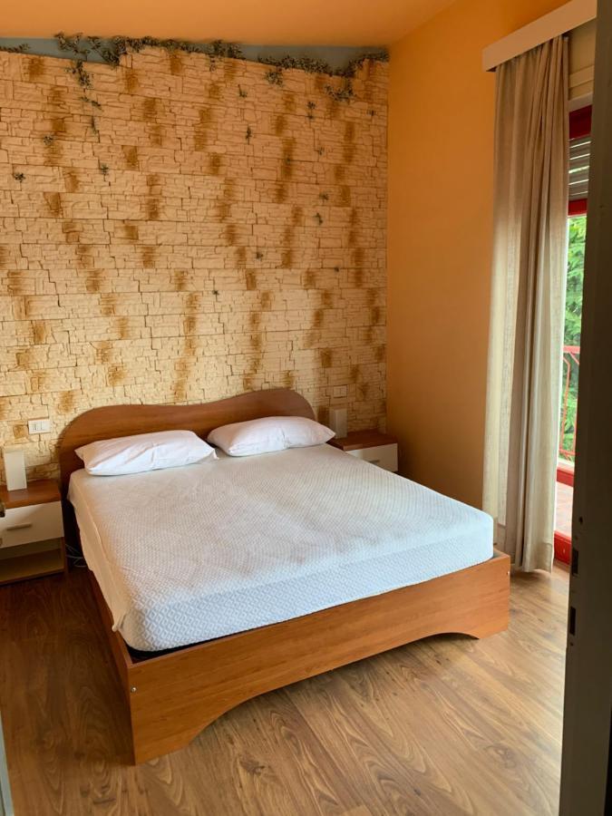 Casa Isabella Apartment Madonna Del Sasso Ngoại thất bức ảnh